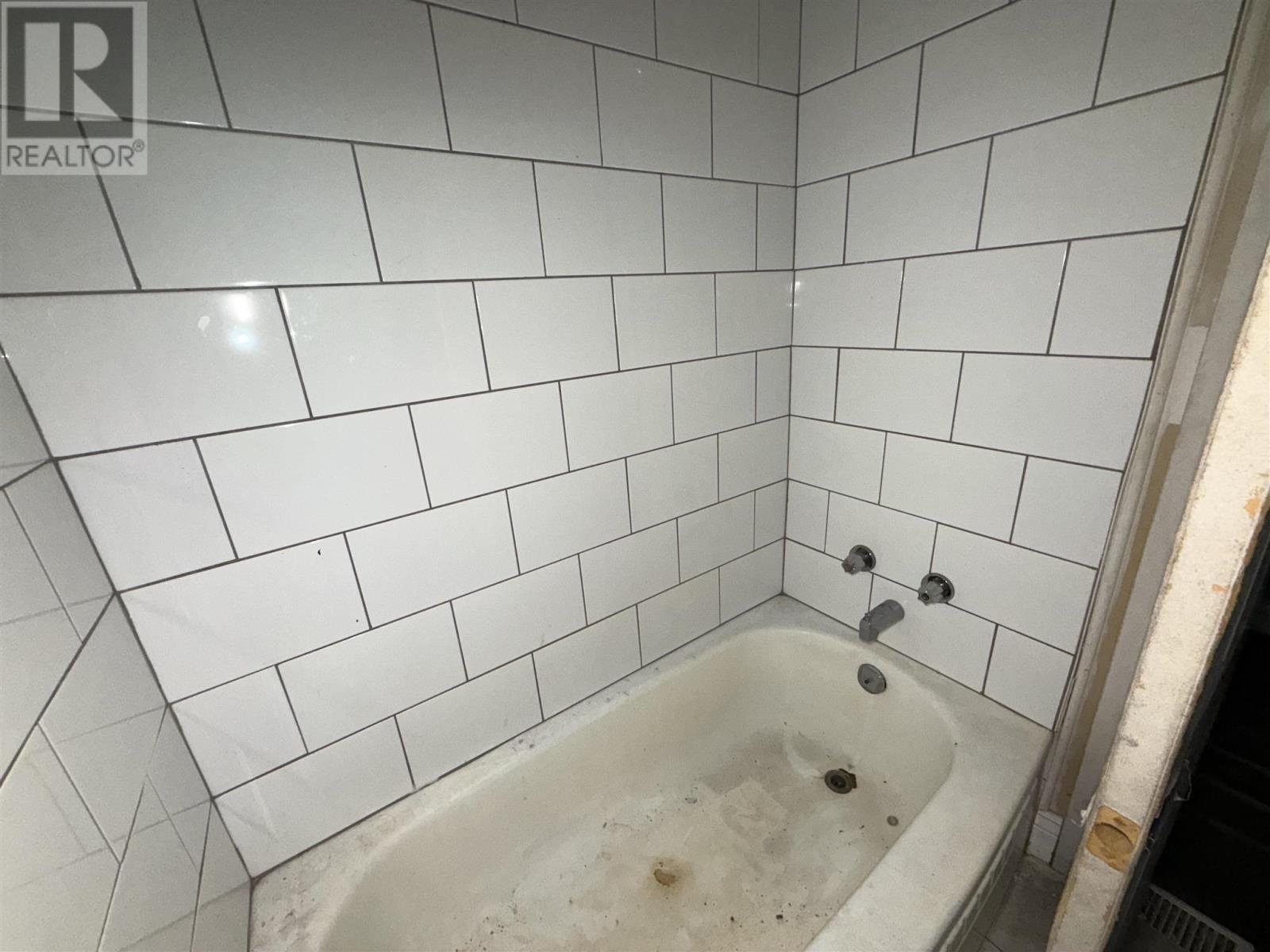 292 Pim ST - 18