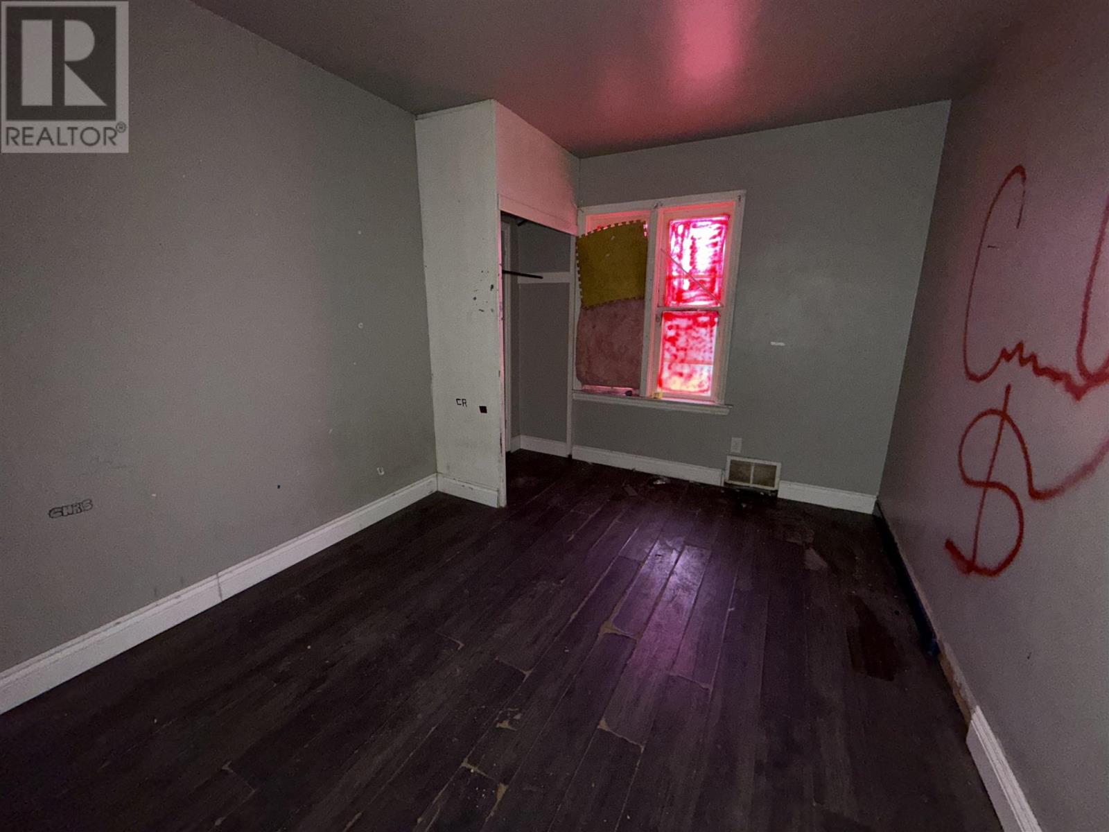 292 Pim ST - 19