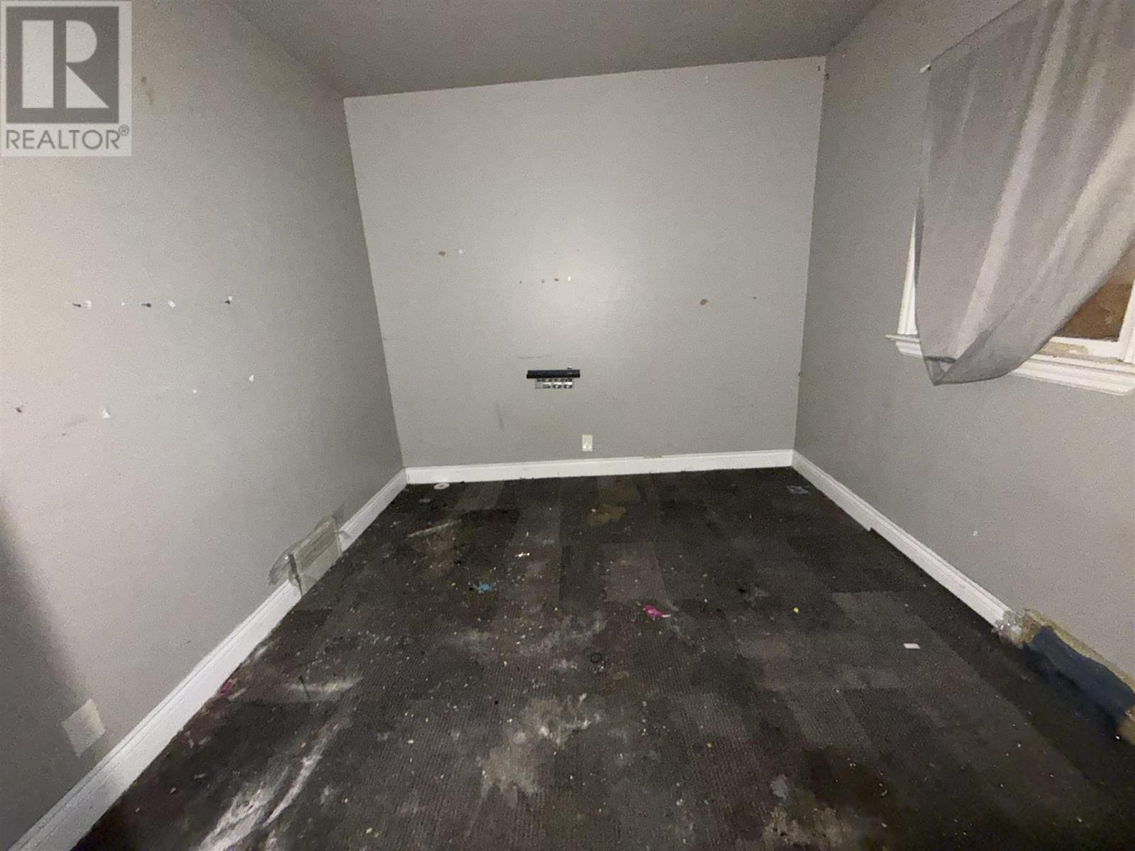 292 Pim ST - 23