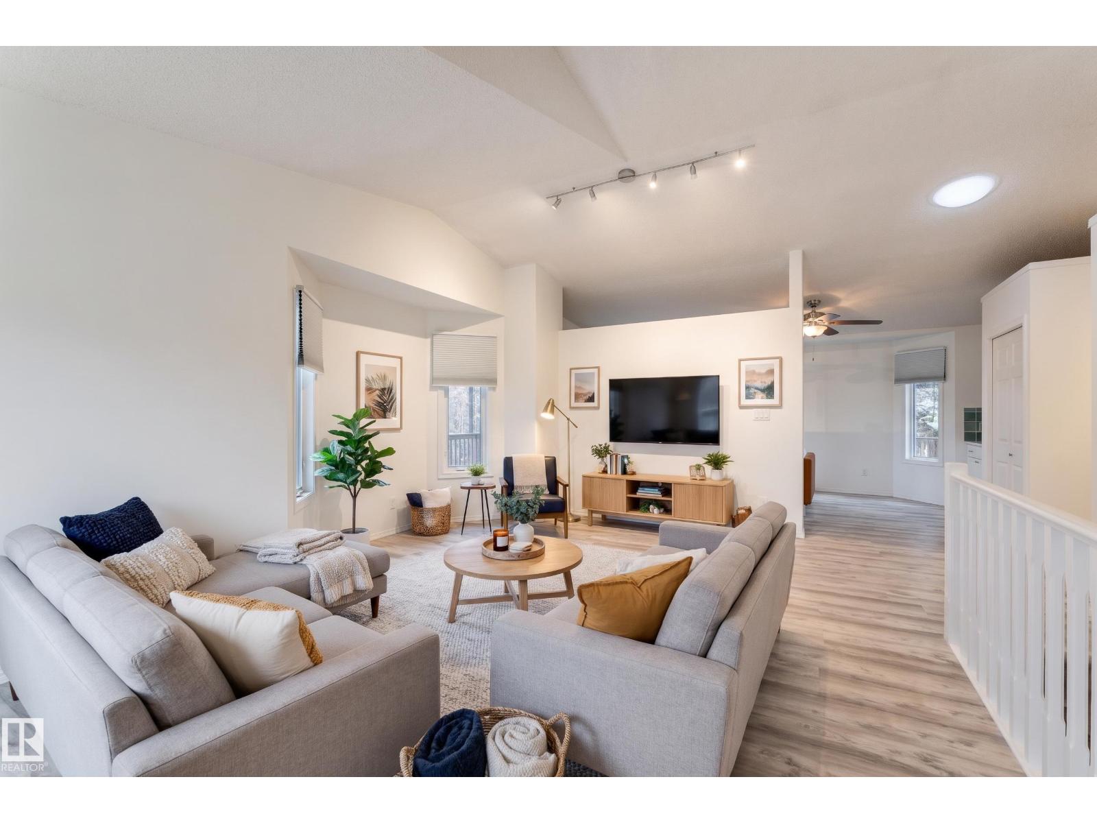 Property photograph 4 for MLS E4514694