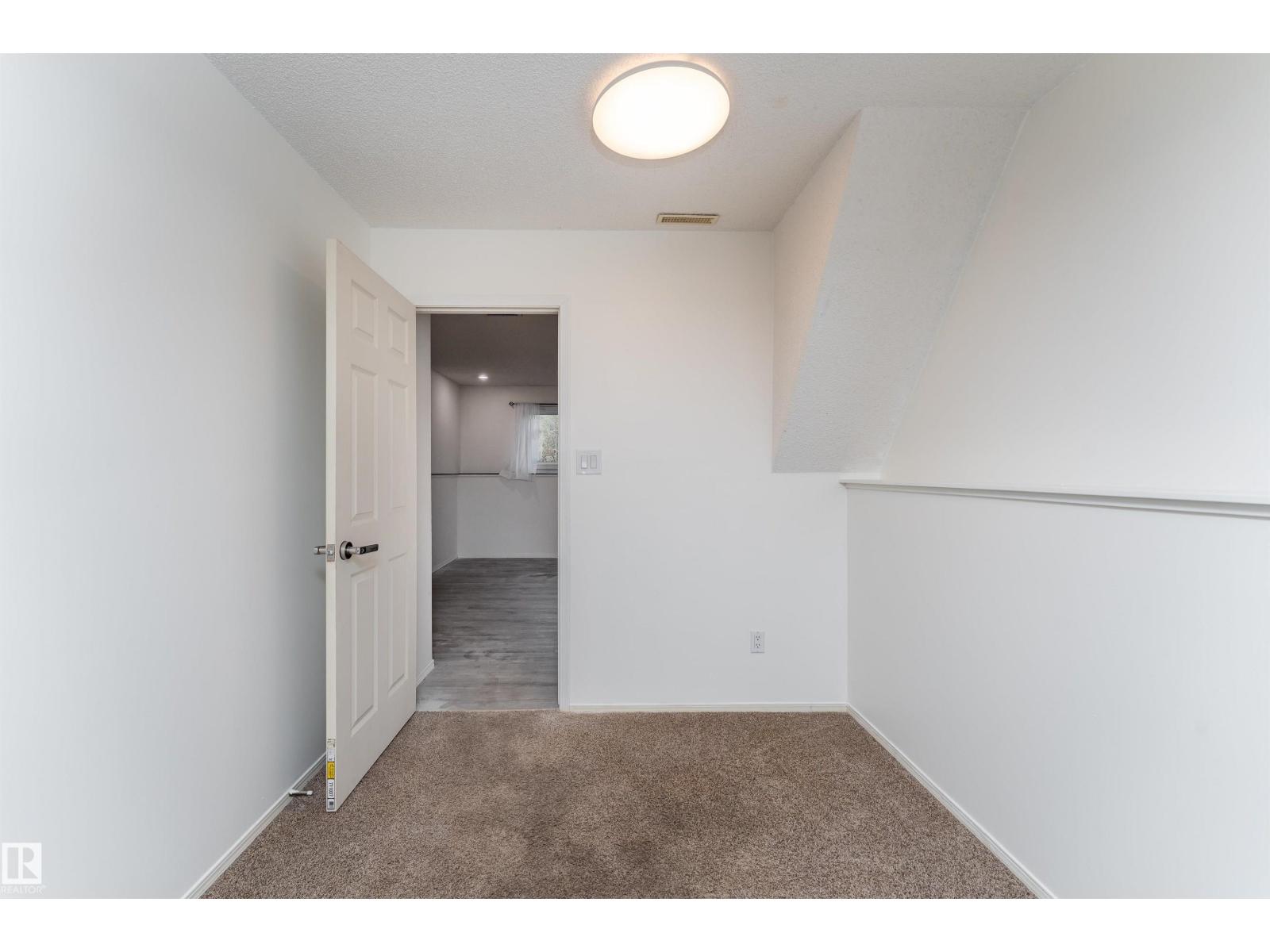 Property photograph 35 for MLS E4514694