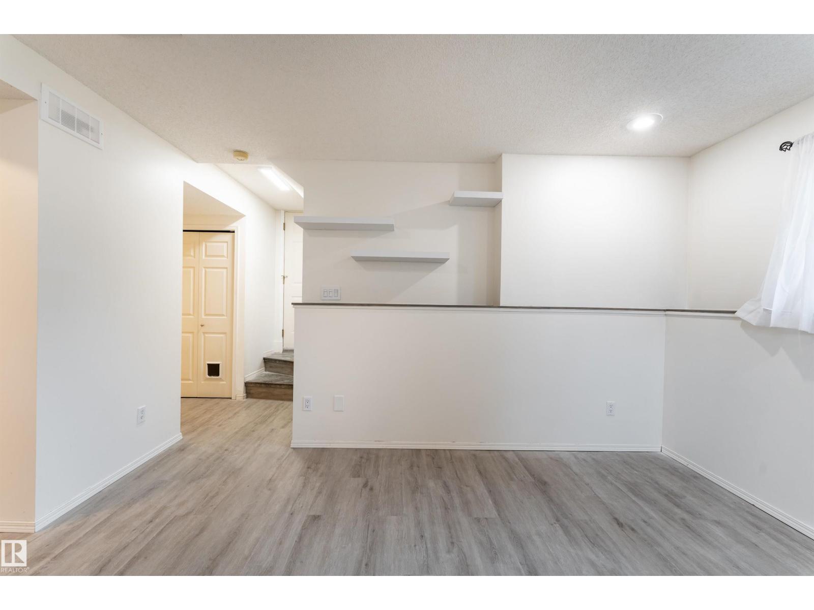 Property photograph 32 for MLS E4514694
