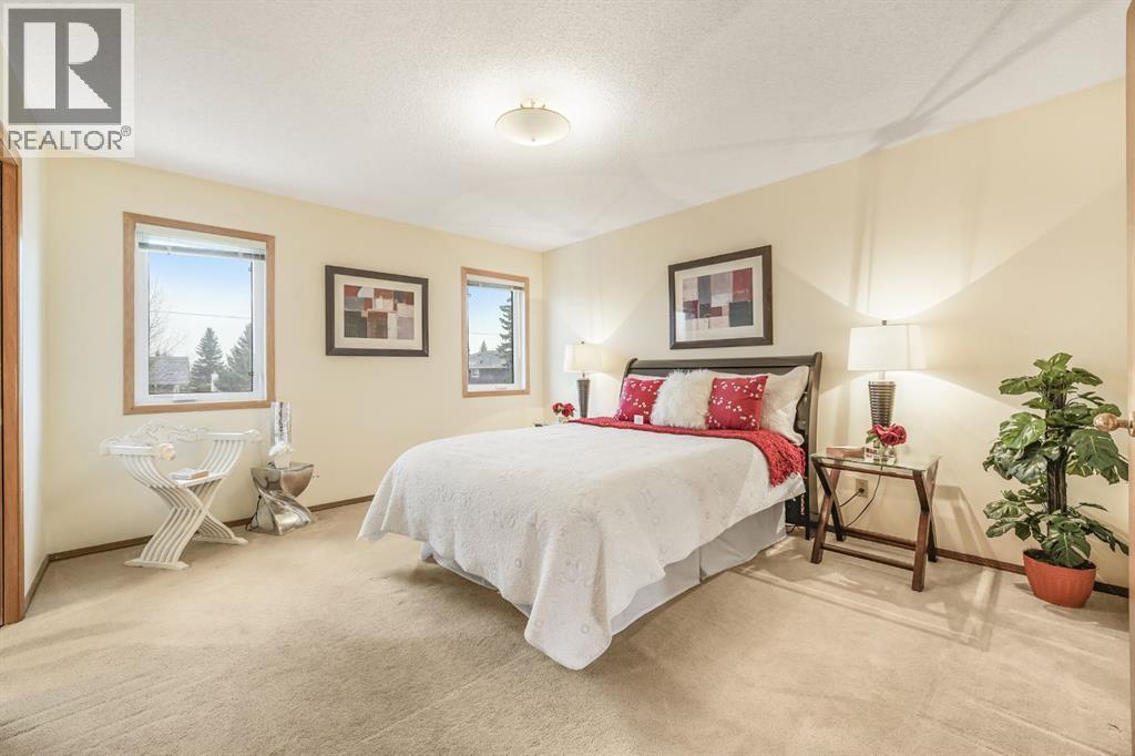 61 Shannon Crescent SW, Calgary — photo 23