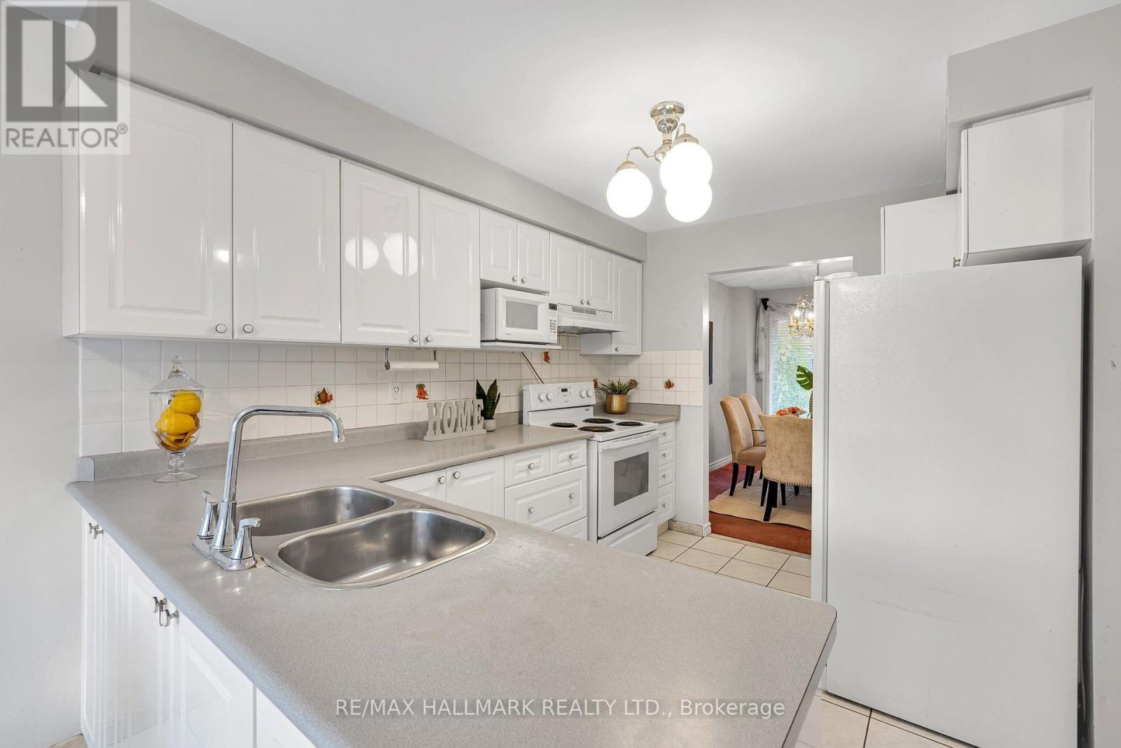 54 REDHEAD CRESCENT - 17