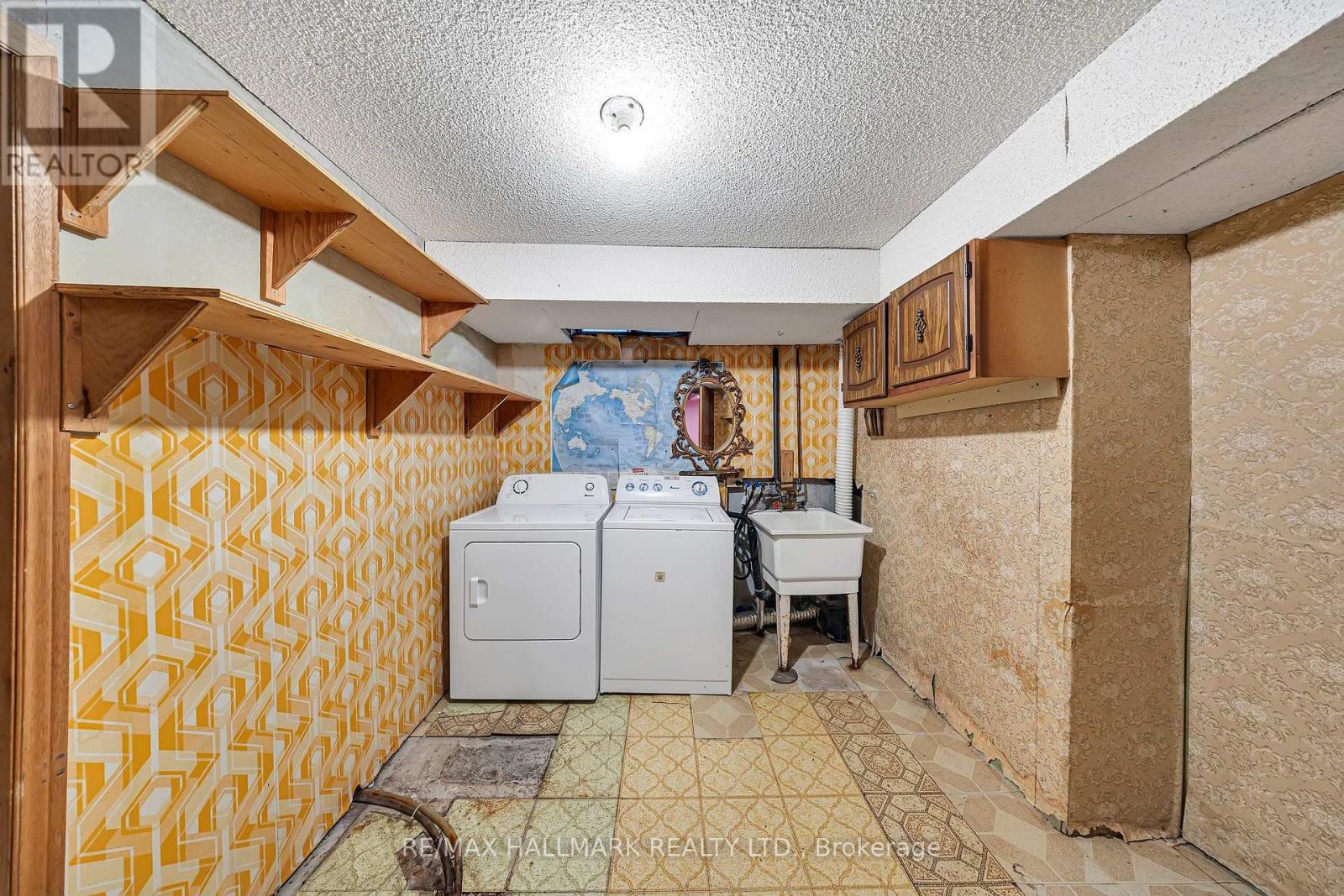 54 REDHEAD CRESCENT - 37
