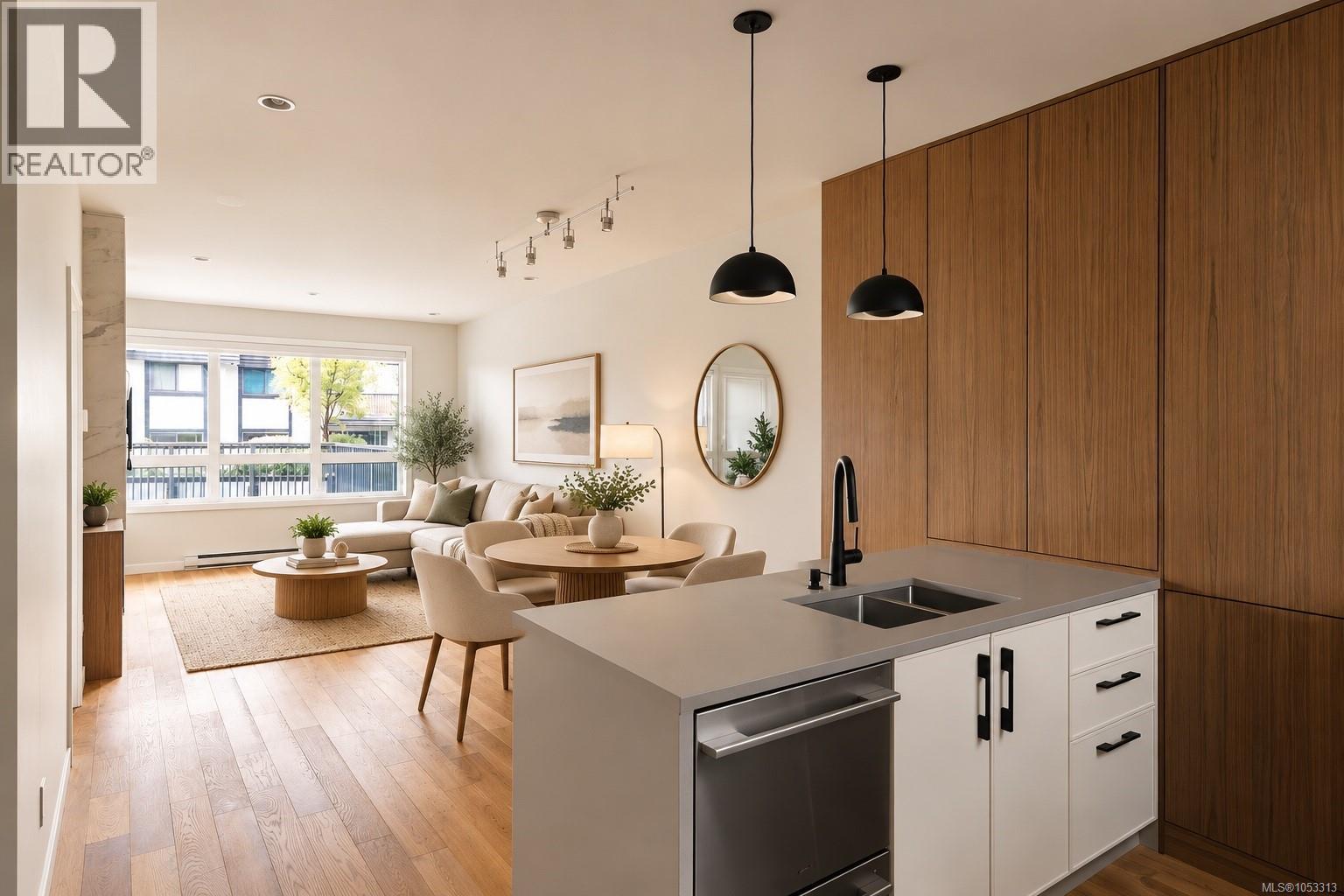 207 1018 Pentrelew Place, Victoria