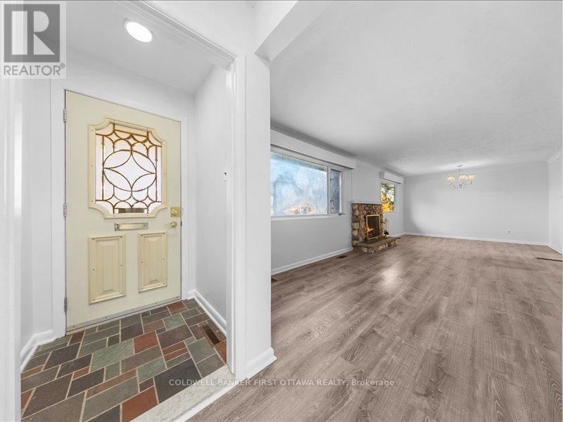 703 WINDERMERE AVENUE, Ottawa — photo 8