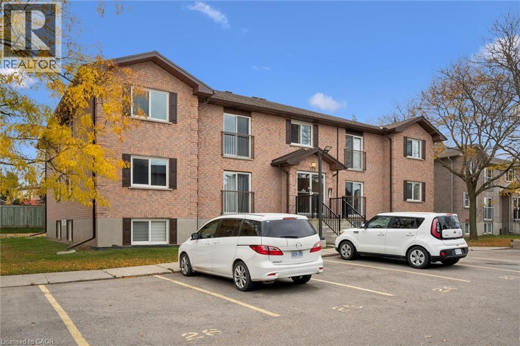 325 Northlake Drive Unit 11, photo 1 of 15