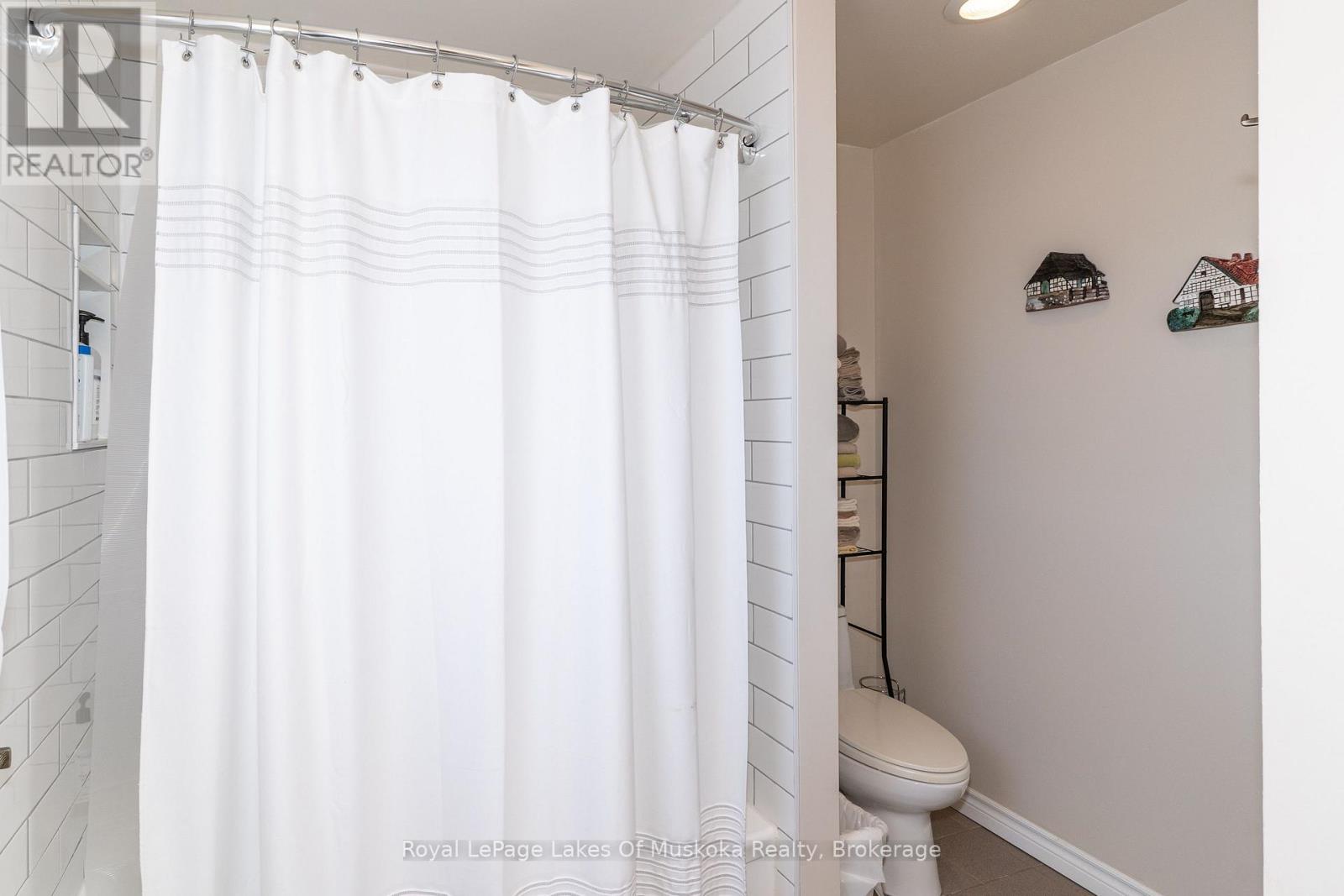 1003 HEINTZMAN GATE - 28