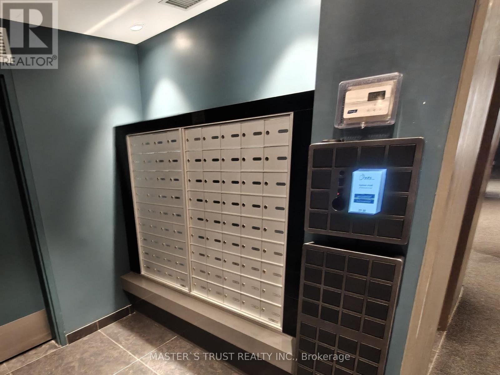 #2608 25 RICHMOND STREET E - 28