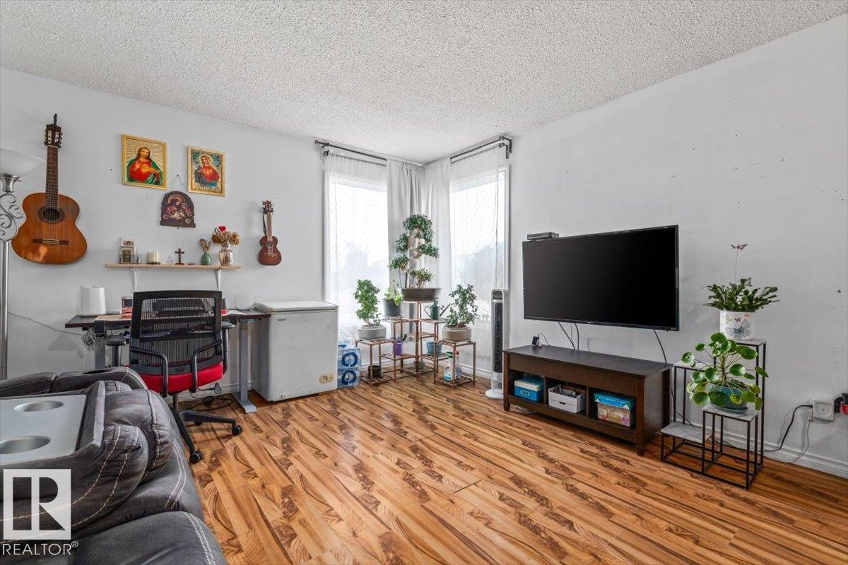 Property photograph 10 for MLS E4514701
