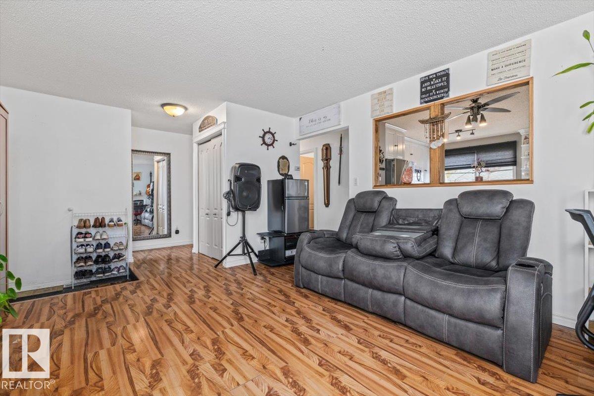 Property photograph 12 for MLS E4514701