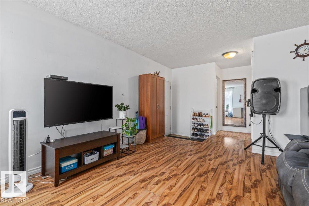 Property photograph 13 for MLS E4514701