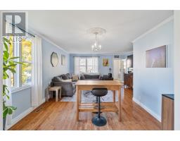 61 Bennett Avenue thumbnail 10