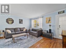 61 Bennett Avenue thumbnail 11
