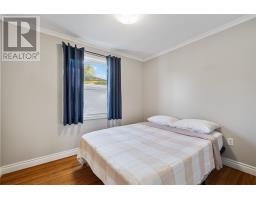 61 Bennett Avenue thumbnail 16