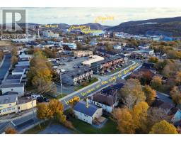 61 Bennett Avenue thumbnail 28