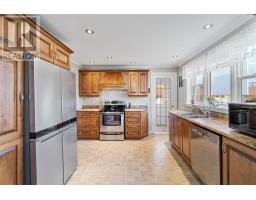 61 Bennett Avenue thumbnail 5