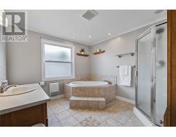 61 Bennett Avenue thumbnail 7