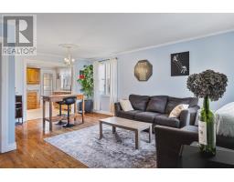 61 Bennett Avenue thumbnail 9