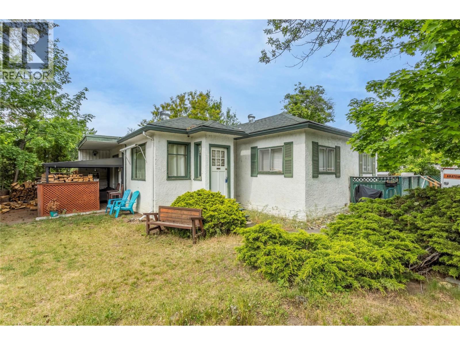  1967 Abbott Street, Kelowna
