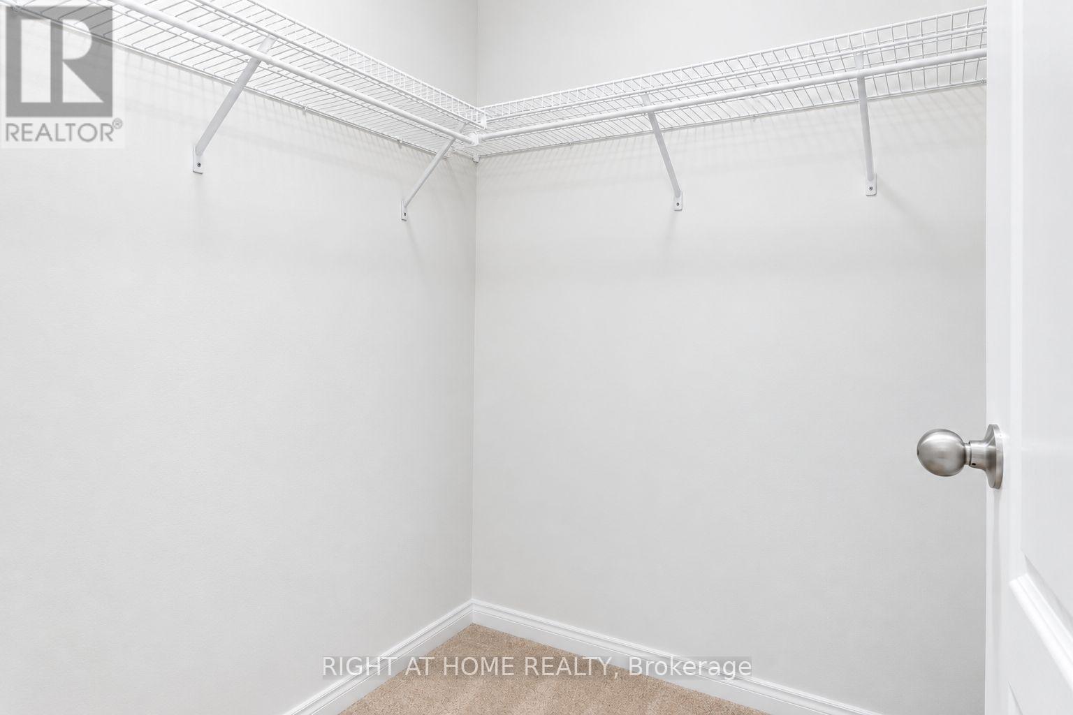 33 Russel Drive, Bradford West Gwillimbury photo 20