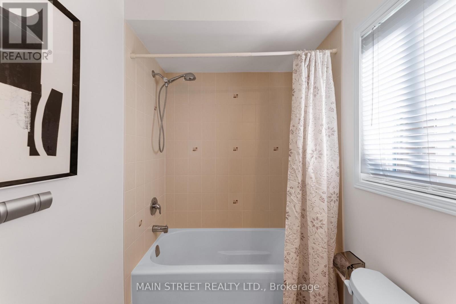 142 Orr Drive, Bradford West Gwillimbury photo 28
