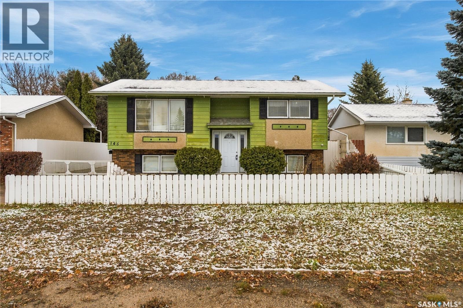145 4th STREET, Pilot Butte
