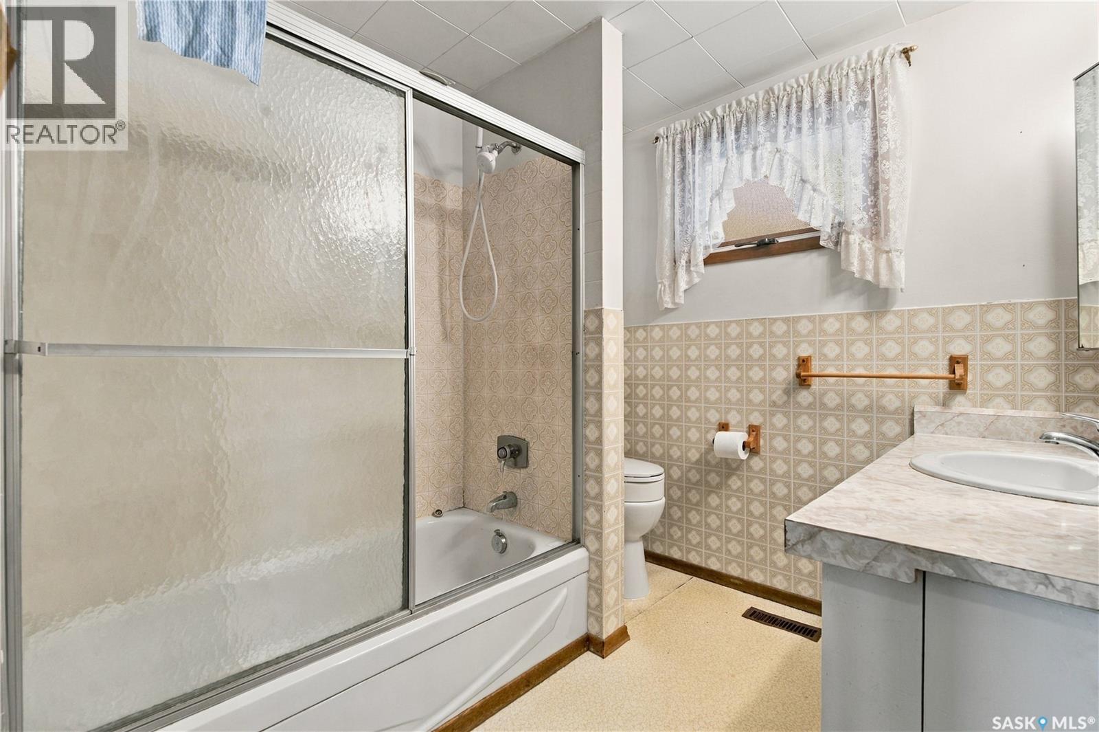 145 4th STREET, Pilot Butte — photo 17