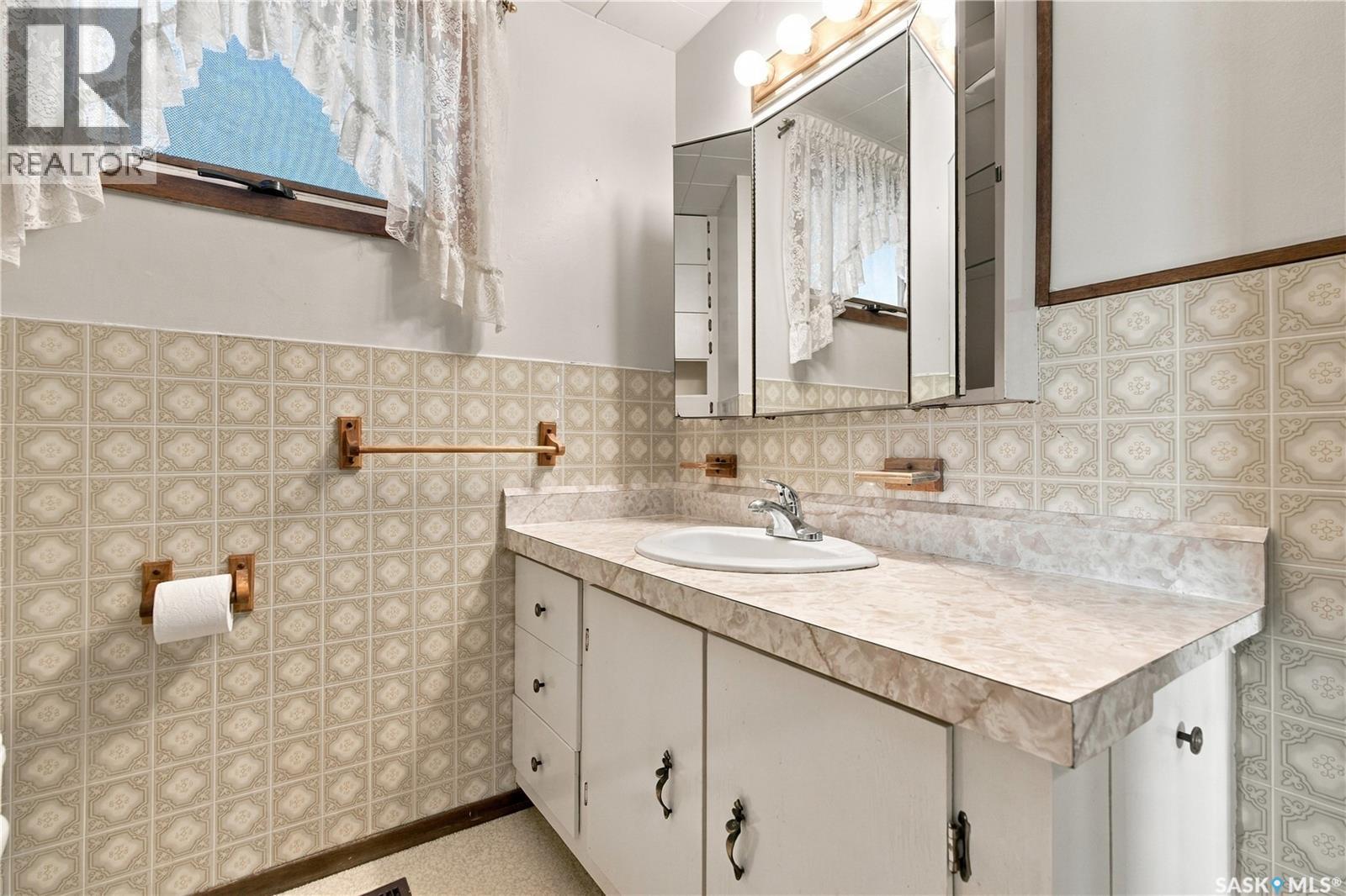 145 4th STREET, Pilot Butte — photo 18
