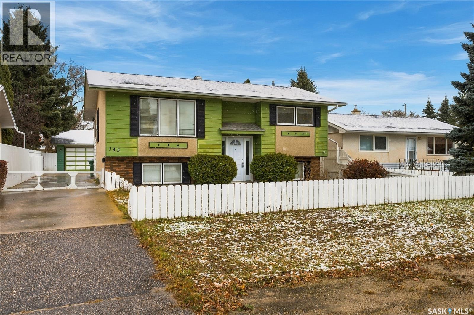 145 4th STREET, Pilot Butte — photo 2