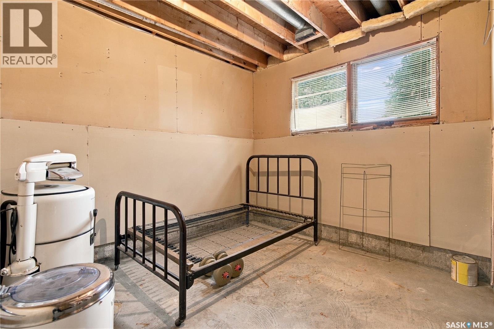 145 4th STREET, Pilot Butte — photo 30