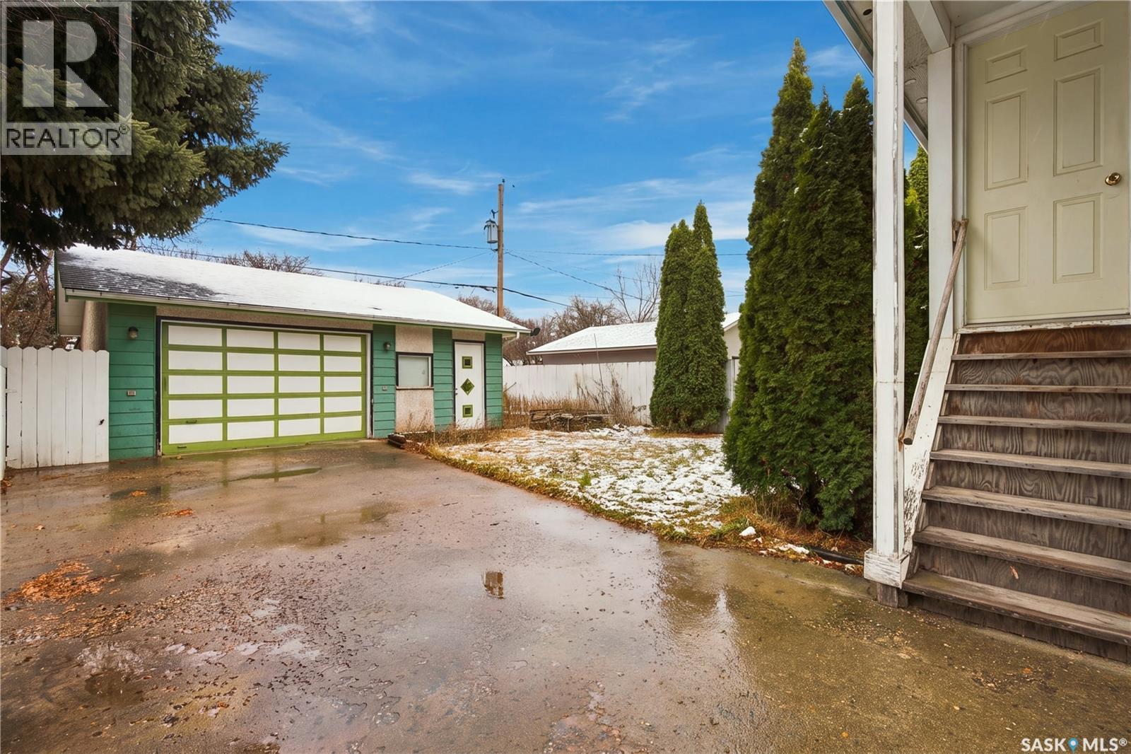 145 4th STREET, Pilot Butte — photo 32