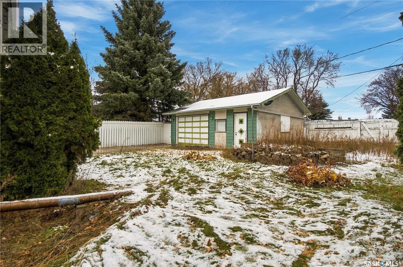 145 4th STREET, Pilot Butte — photo 36