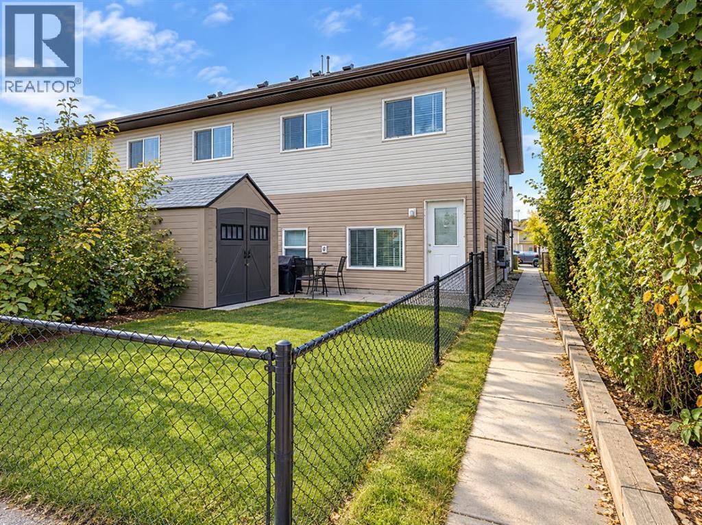 D, 111 4 Avenue, Strathmore