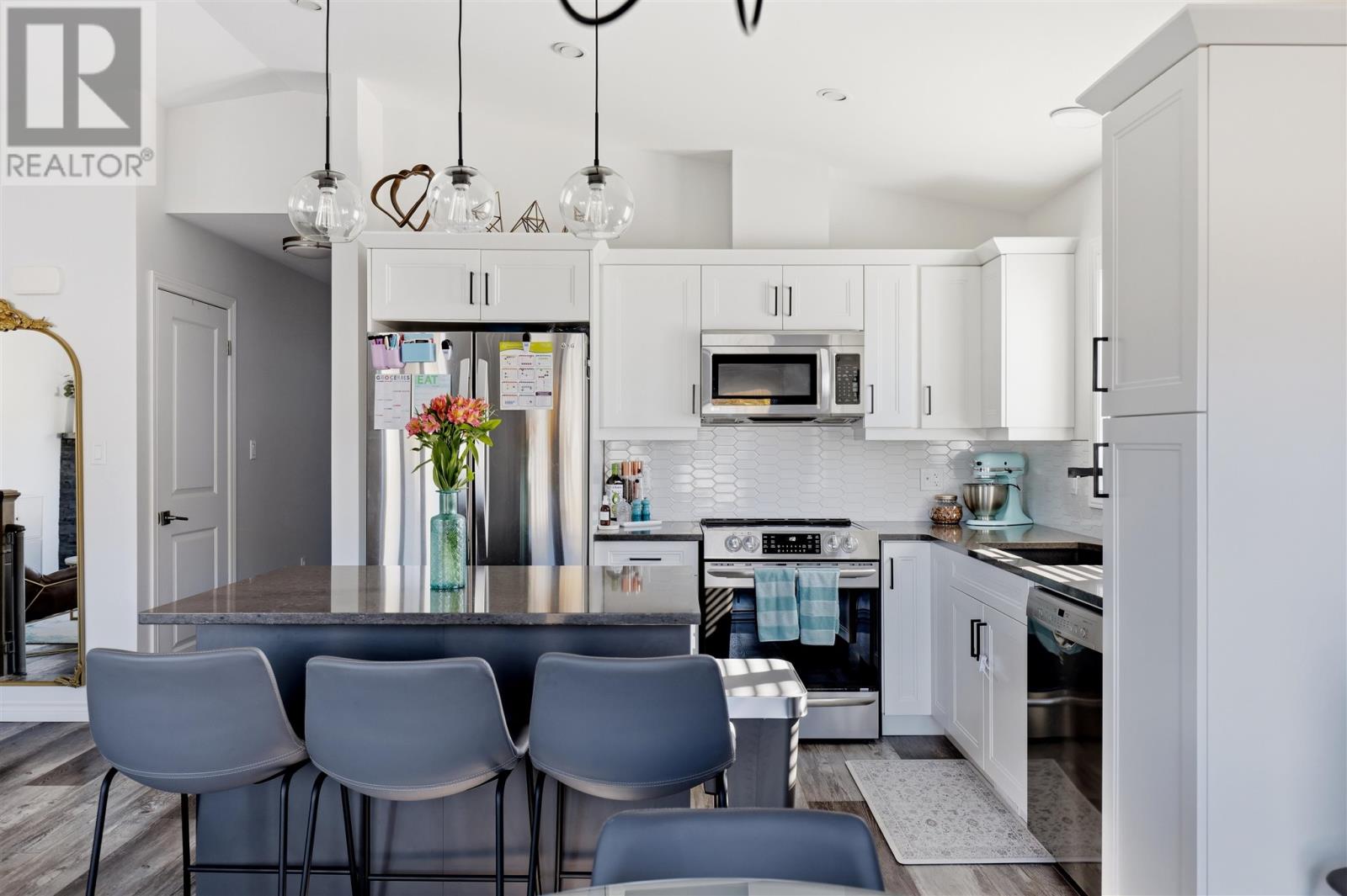 76 Crestwood AVE - 11