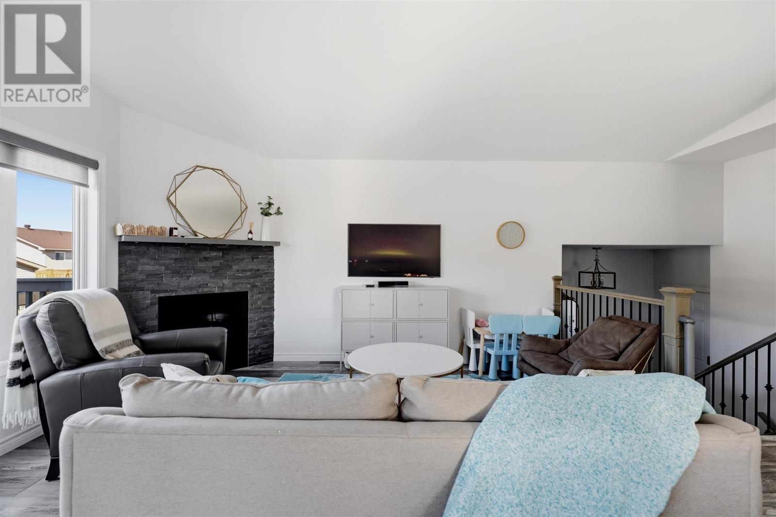 76 Crestwood AVE - 3