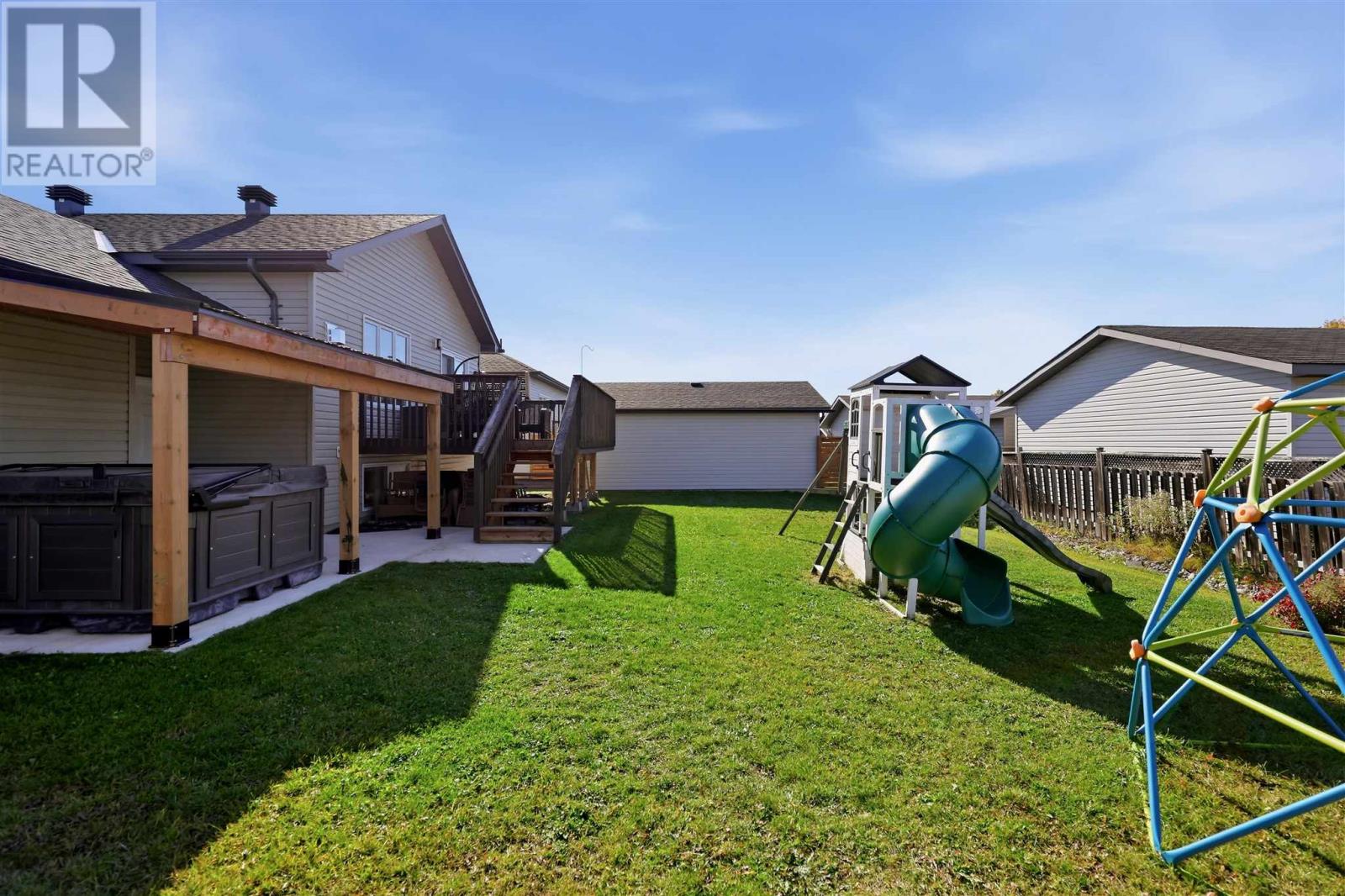 76 Crestwood AVE - 40