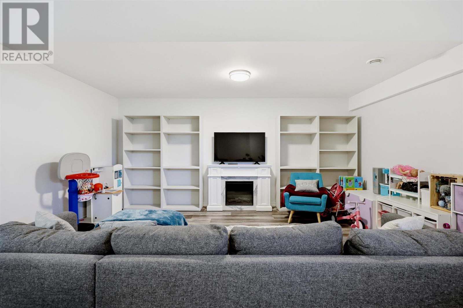 76 Crestwood AVE - 24