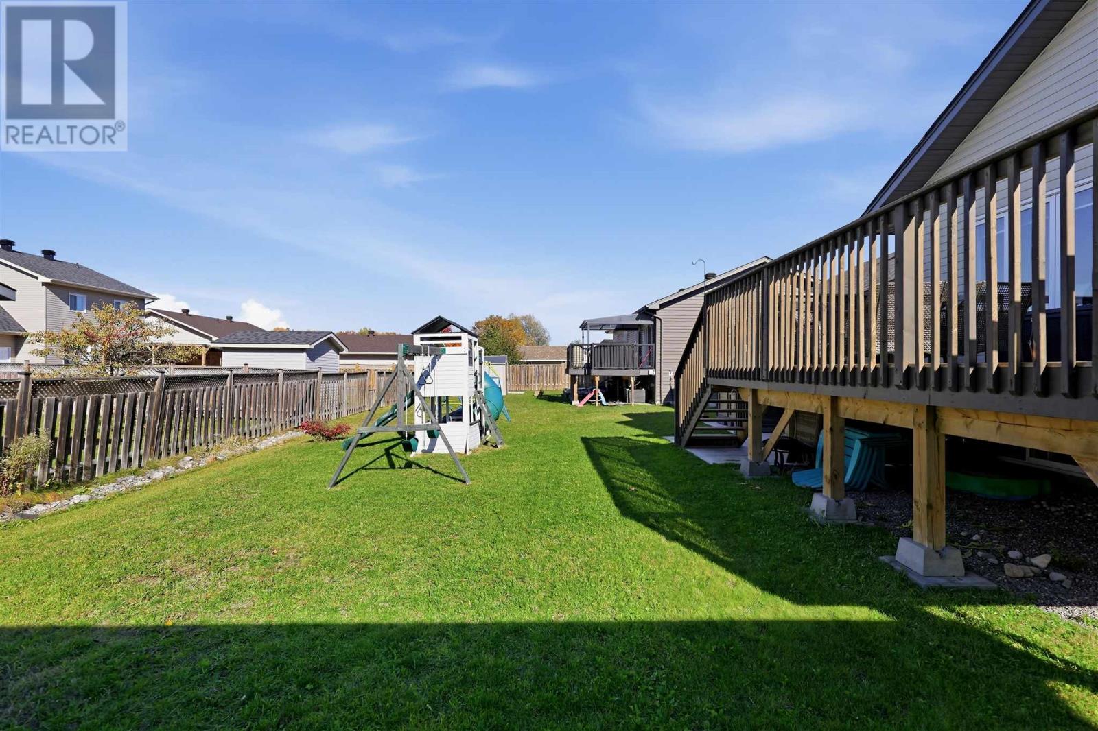 76 Crestwood AVE - 41