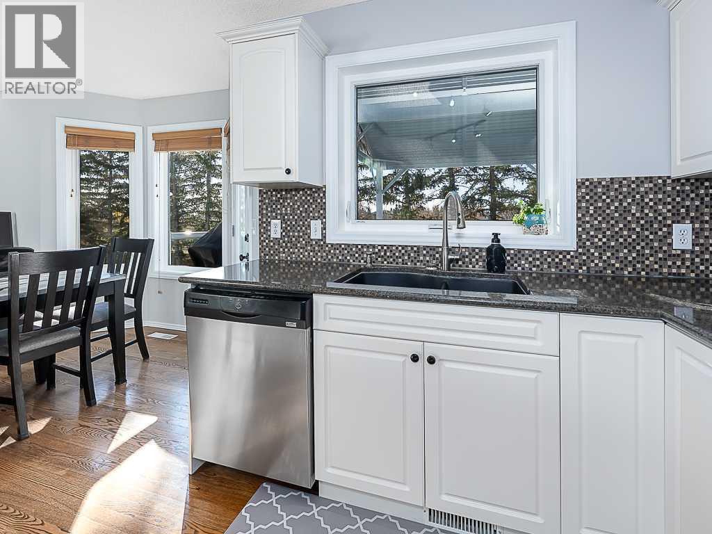 150 Hampstead Close NW, Calgary — photo 7