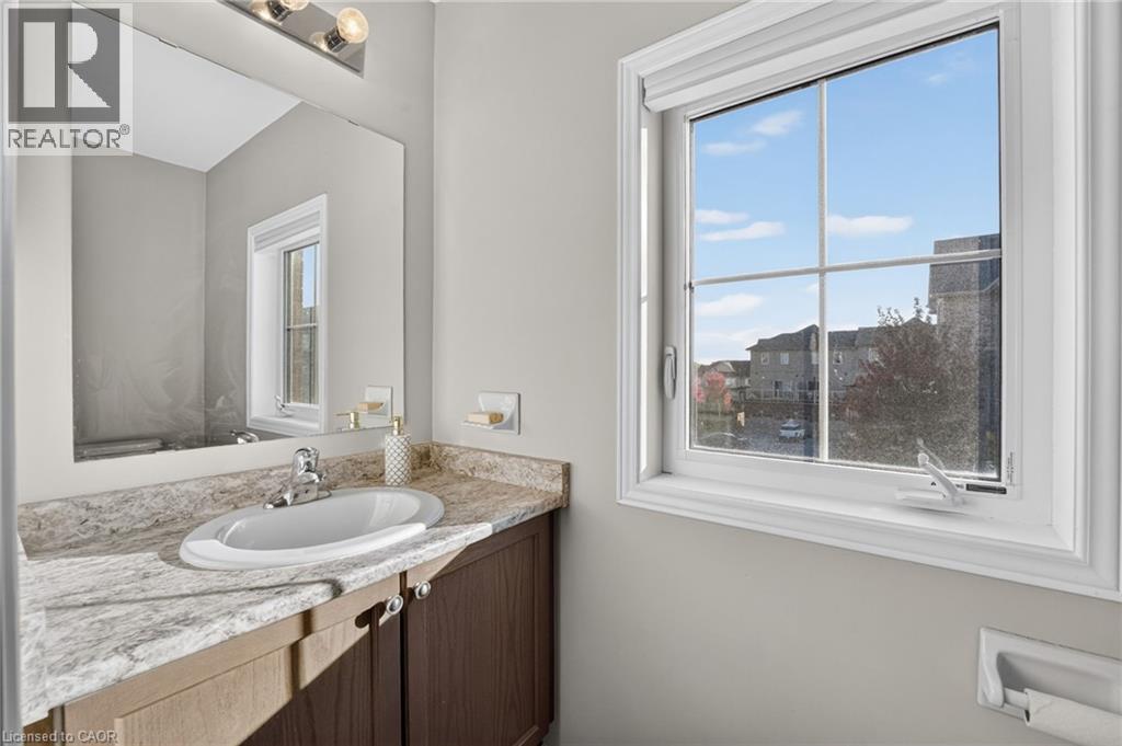 5025 DESANTIS Drive, Beamsville — photo 12