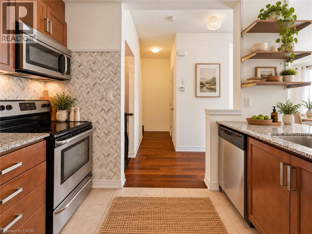 209 WESTBANK Trail, Stoney Creek — photo 12