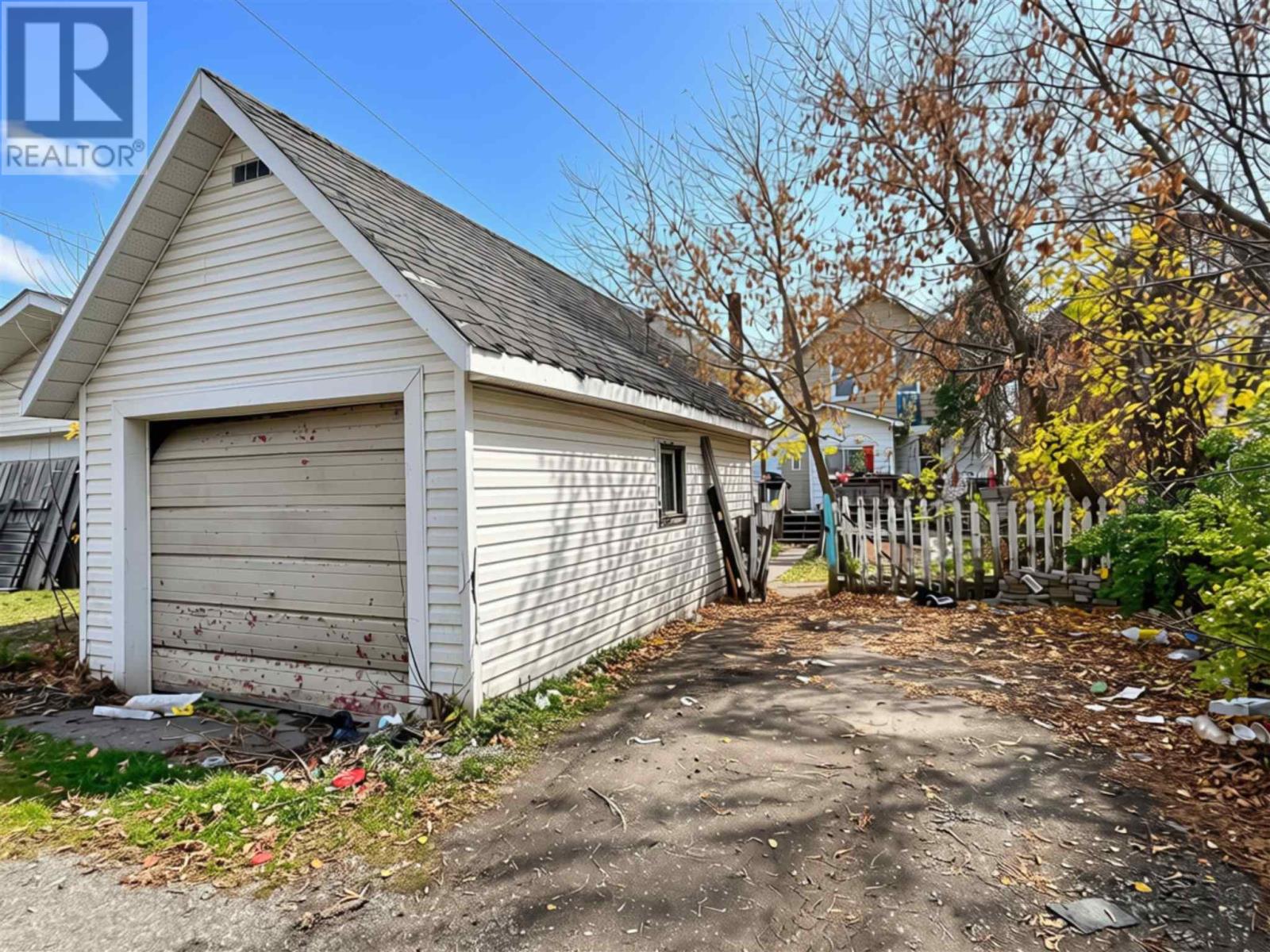 36 Cathcart ST - 3