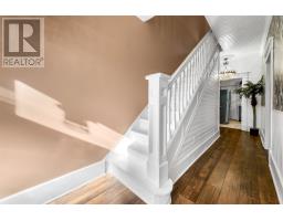 62 Leslie Street thumbnail 10