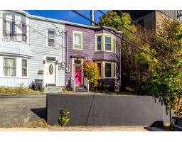 62 Leslie Street thumbnail 2