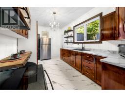 62 Leslie Street thumbnail 21