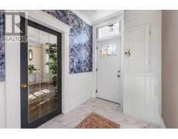 62 Leslie Street thumbnail 8