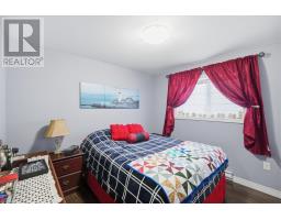 4 Flannery Street thumbnail 13