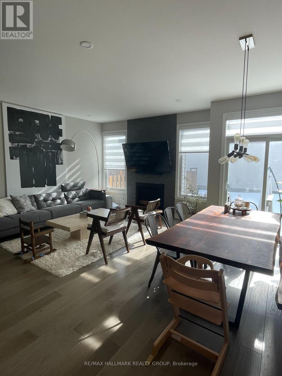Spacious living & dining area!